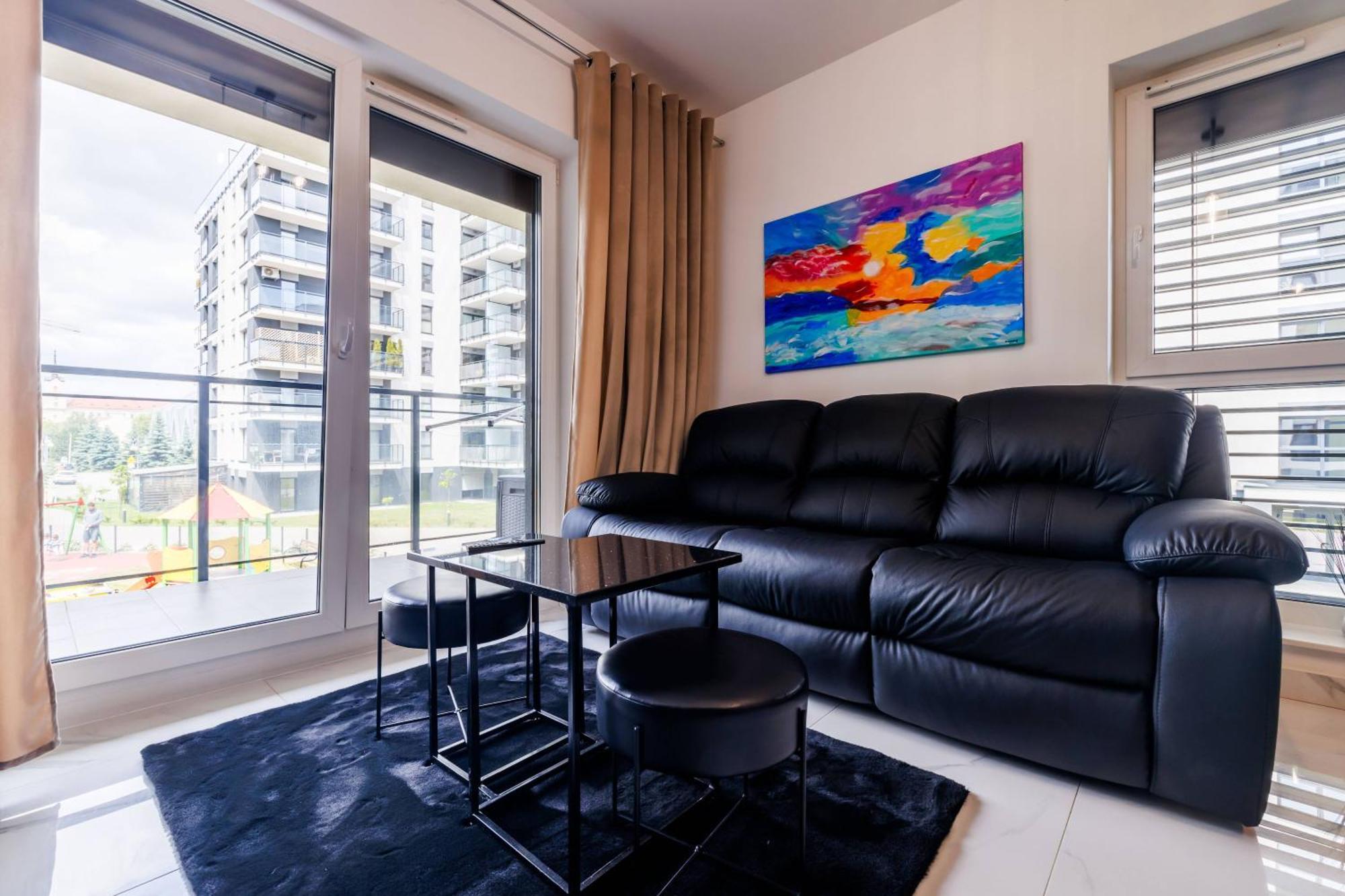 Luxury Apartment With Spa Bath- City Centre, Free Parking Rzeszow Exterior photo